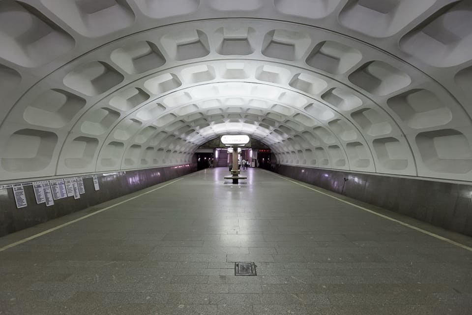 Станция метро Красногвардейская