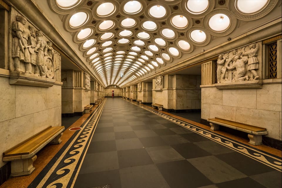 Станция метро Электрозаводская